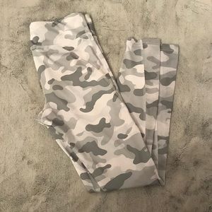 White camo print leggings